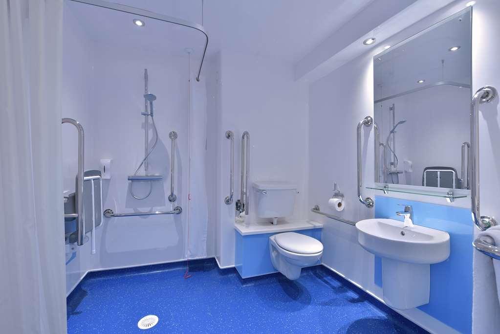 Travelodge Clacton On Sea Central Номер фото